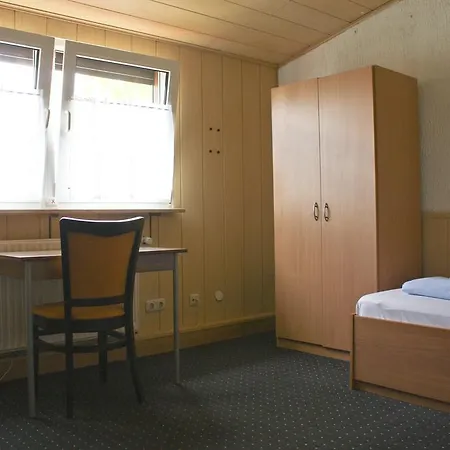 게스트하우스 Gaestehaus Am Heuss-platz