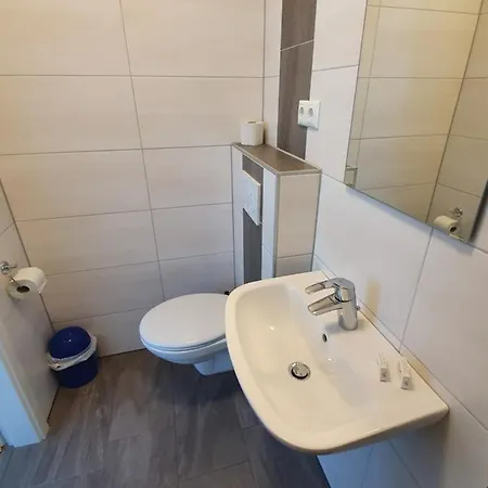 Gaestehaus Am Heuss-platz 3* Erlangen