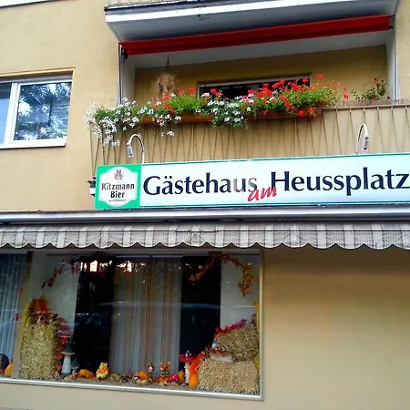 Gaestehaus Am Heuss-platz Guest house