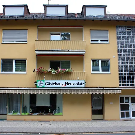 Casa de hóspedes Gaestehaus Am Heuss-platz 3*