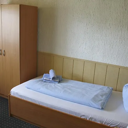 Gaestehaus Am Heuss-platz 3* Erlangen