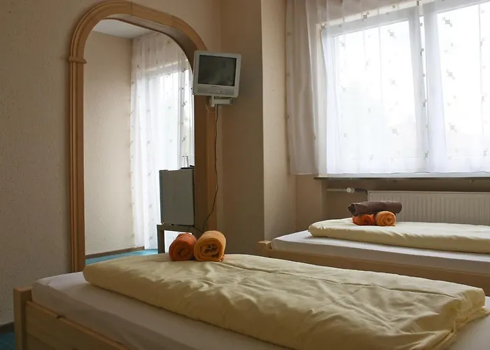 Casa de hóspedes Gaestehaus Am Heuss-platz 3*