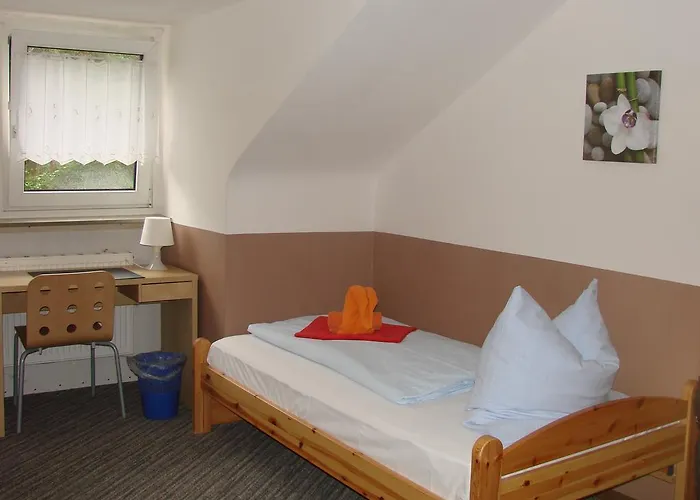 Gaestehaus Am Heuss-platz Casa de hóspedes 3*